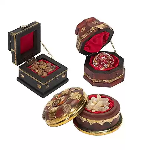 THREE KINGS GIFTS THE ORIGINAL GIFTS OF CHRISTMAS, Decorative Trunks, Intricate Chests with Lids, Real Authentic Gold Globe, Table Top, Nativity Scene Collection, Deluxe 3-Piece Set